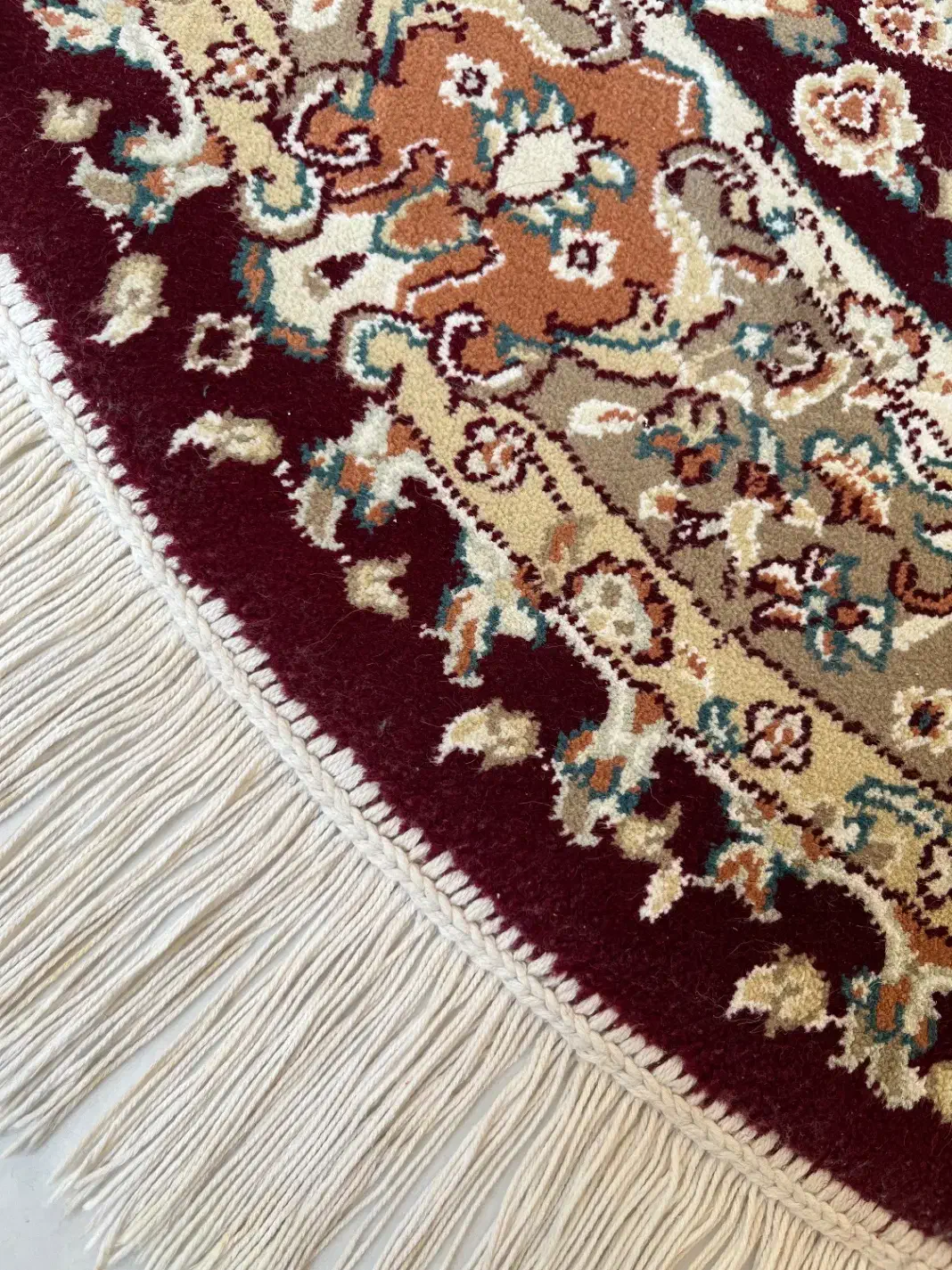 قالیچه گرد با قطر یک متر قرمز ترند|فرش|تهران, المهدی|دیوار