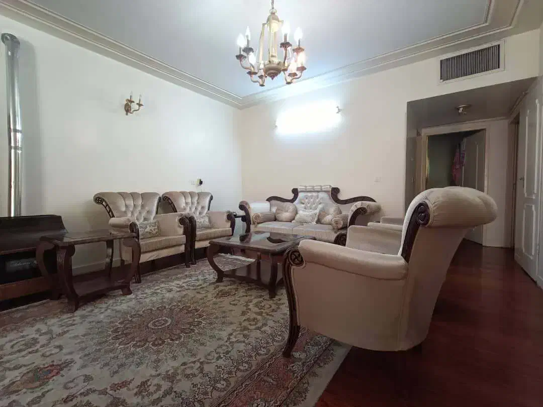 مبلمان کلاسیک|مبلمان خانگی و میز عسلی|اصفهان, محمودیه|دیوار