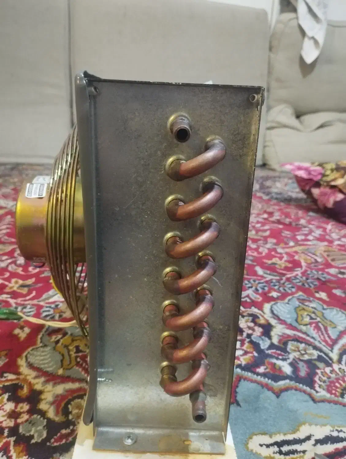 کندانسور مسی|کولر گازی و فن‌کوئل|رشت, کوی غلام نیا|دیوار