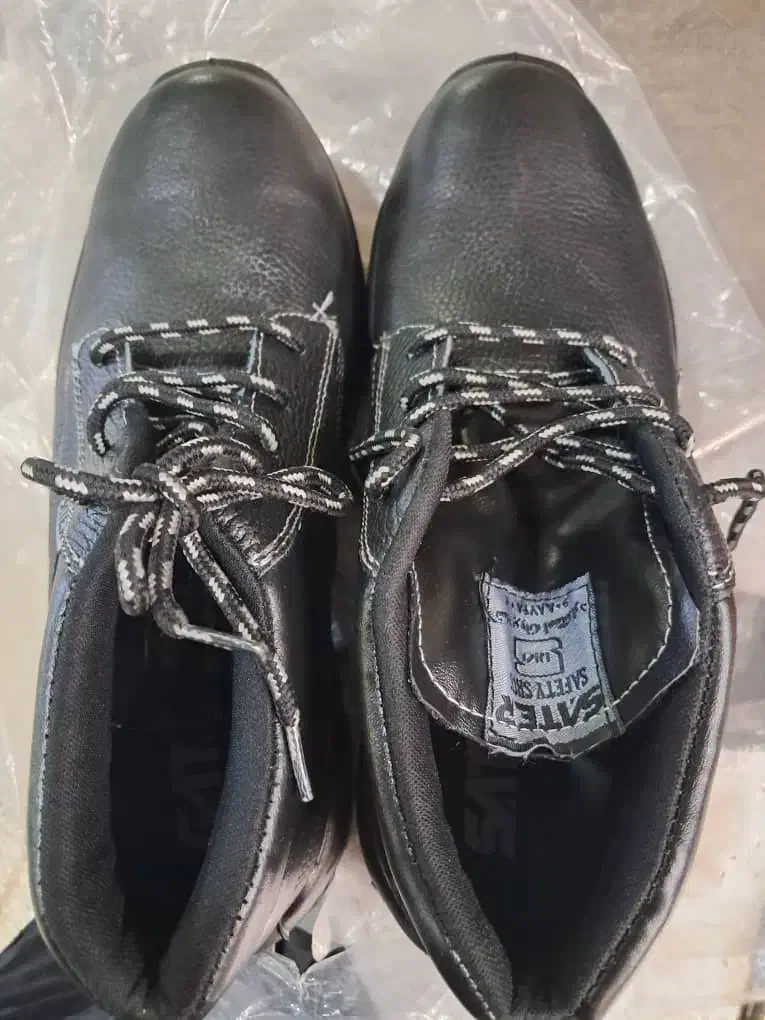 کفش ایمنی|کیف، کفش، کمربند|اهواز, شهرک صنعتی شماره 4|دیوار