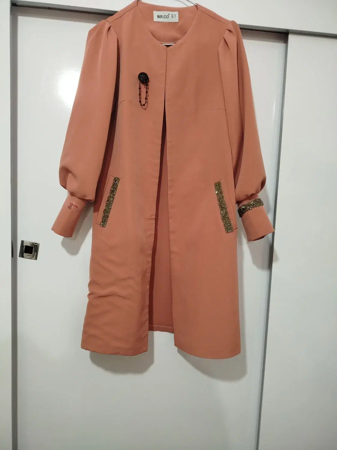 مانتو|لباس|سلماس, |دیوار