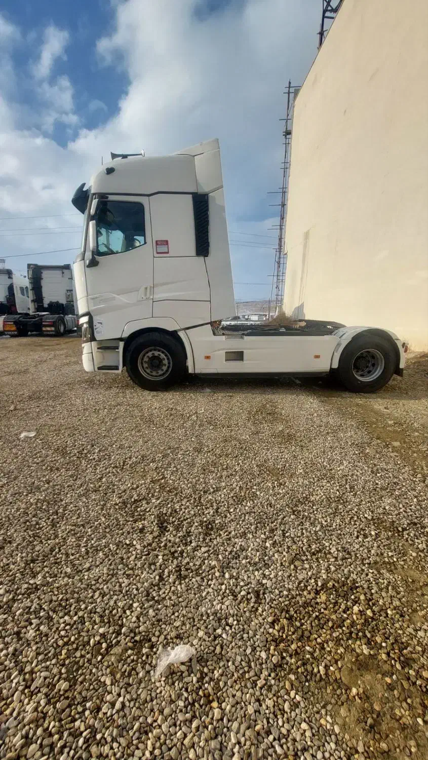 رنو ۵۲۰|خودرو سنگین|دیواندره, |دیوار