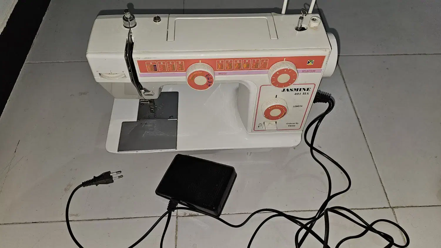 چرخ خیاطی کاچیران یاسمن 401|چرخ خیاطی و ریسندگی|مهاباد (آذربایجان غربی), |دیوار