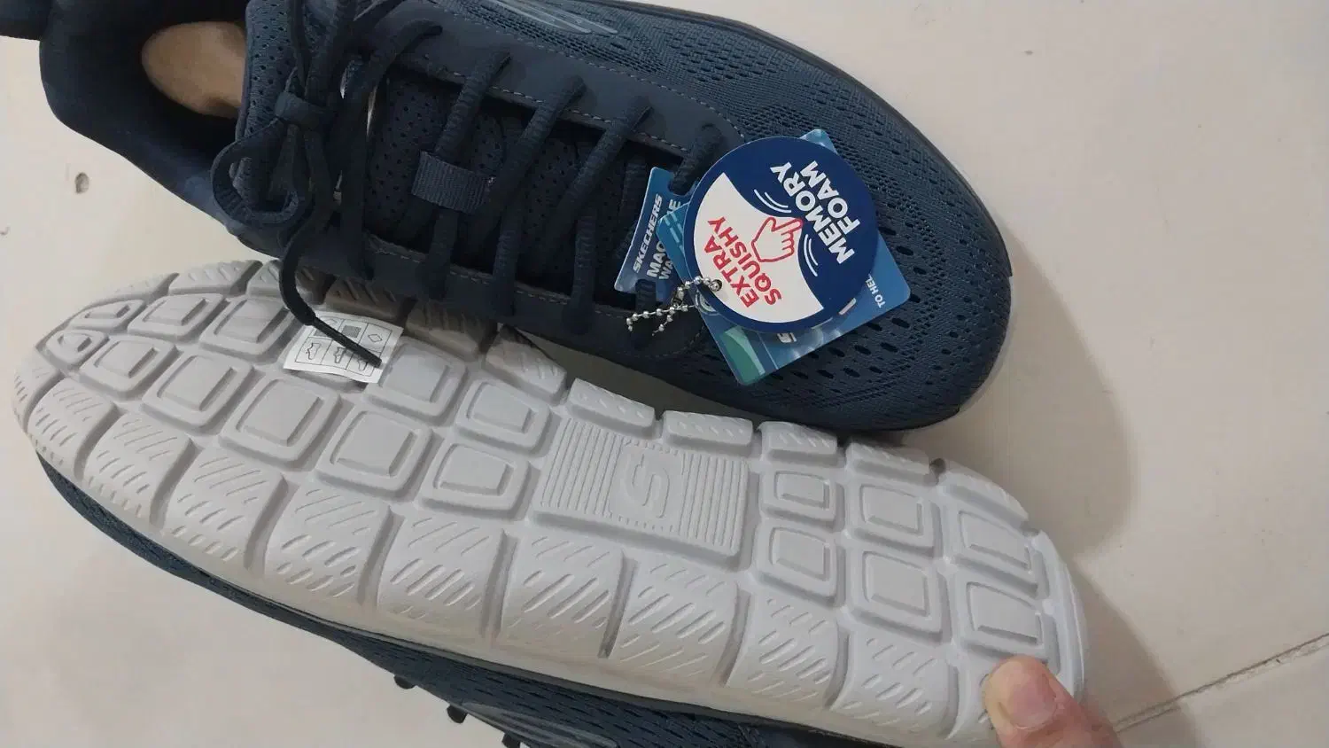 کفش اسکیچرز|کیف، کفش، کمربند|اهواز, فاز ۱ پادادشهر|دیوار