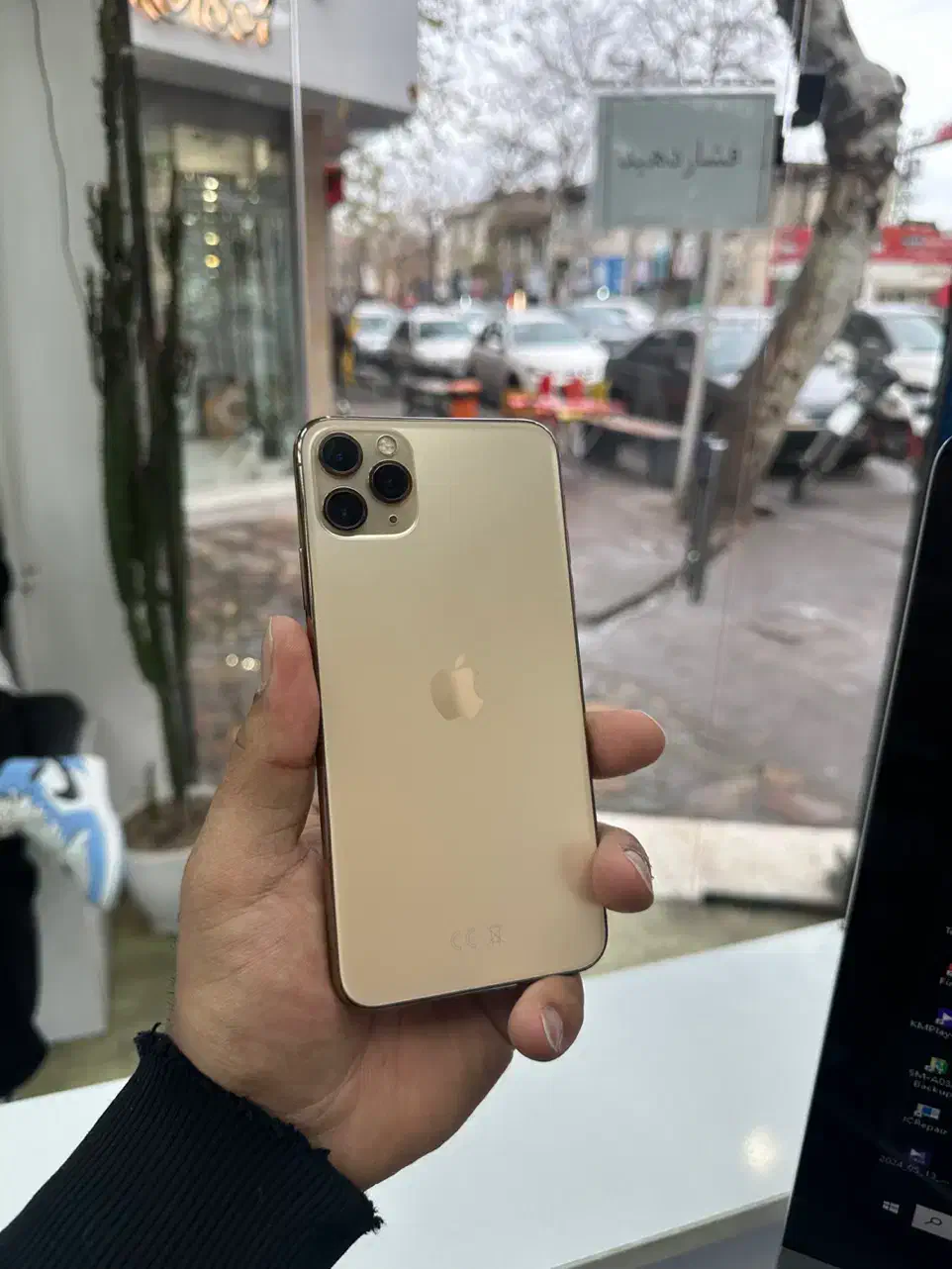 ۱۱ پرو مکس ۲۵۶ گیگ پک اصلی|موبایل|گرگان, |دیوار