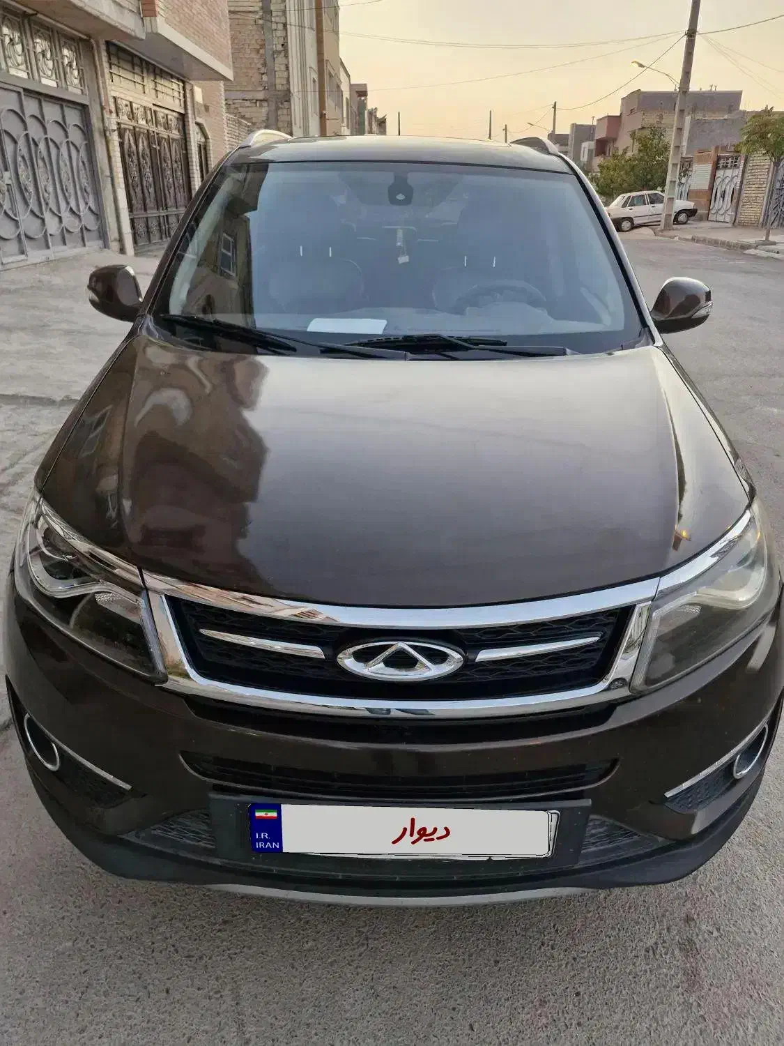 تیگو ۵ اکسلنت فول مدل ۹۶ تمیر|خودرو سواری و وانت|لنجان, |دیوار