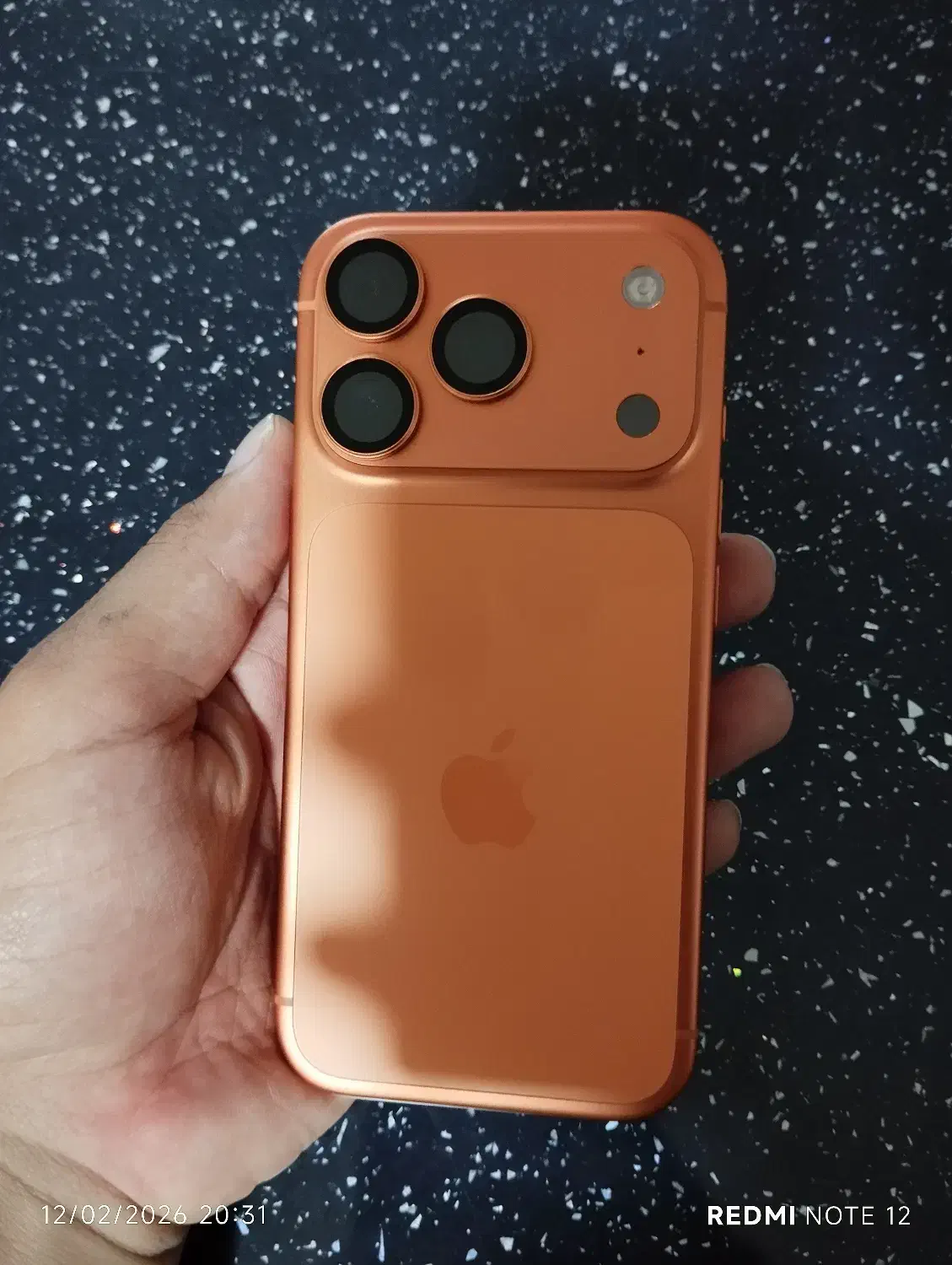 آیفون ۱۷پرو|موبایل|هرسین, |دیوار