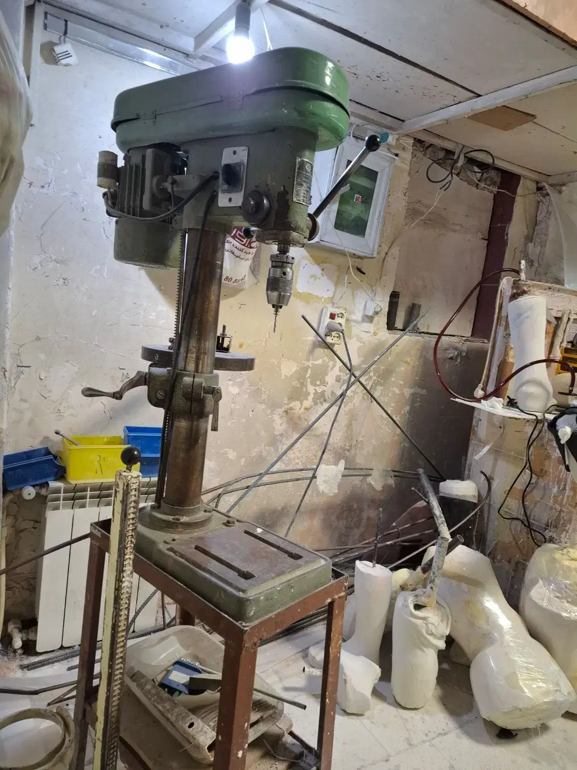 استخدام کارگر ساده فنی بازنشسته|استخدام صنعتی، فنی، مهندسی|تهران, سنائی|دیوار