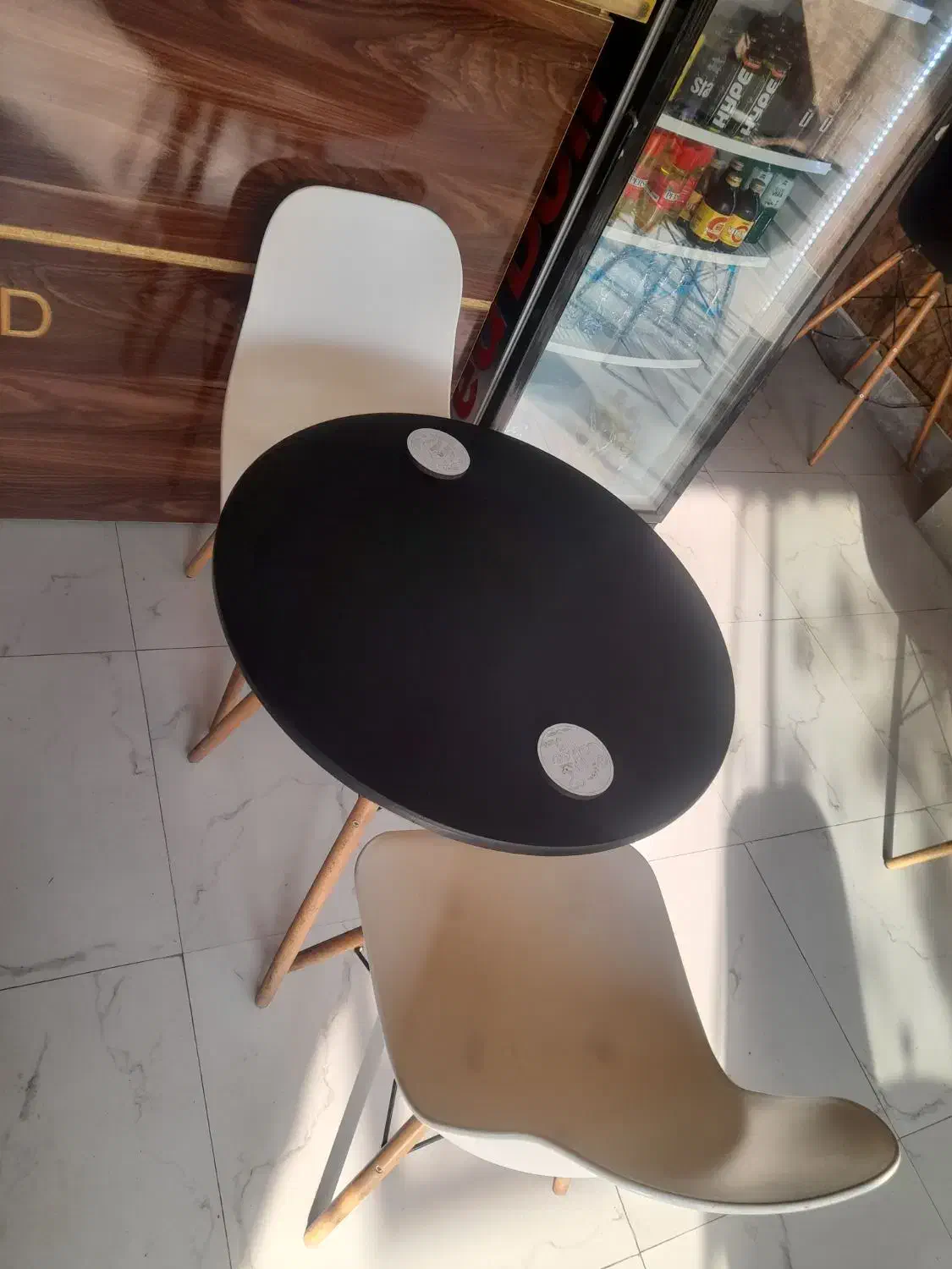 میز صندلی|کافیشاپ و رستوران|فومن, |دیوار