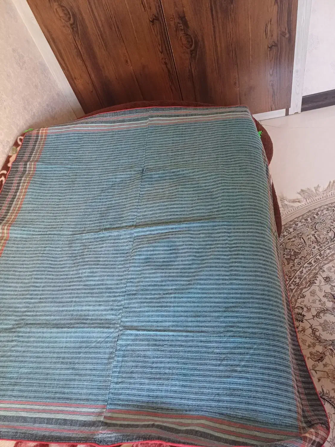 سفره نان|سفره، حوله، دستمال آشپزخانه|اصفهان, خانه اصفهان|دیوار