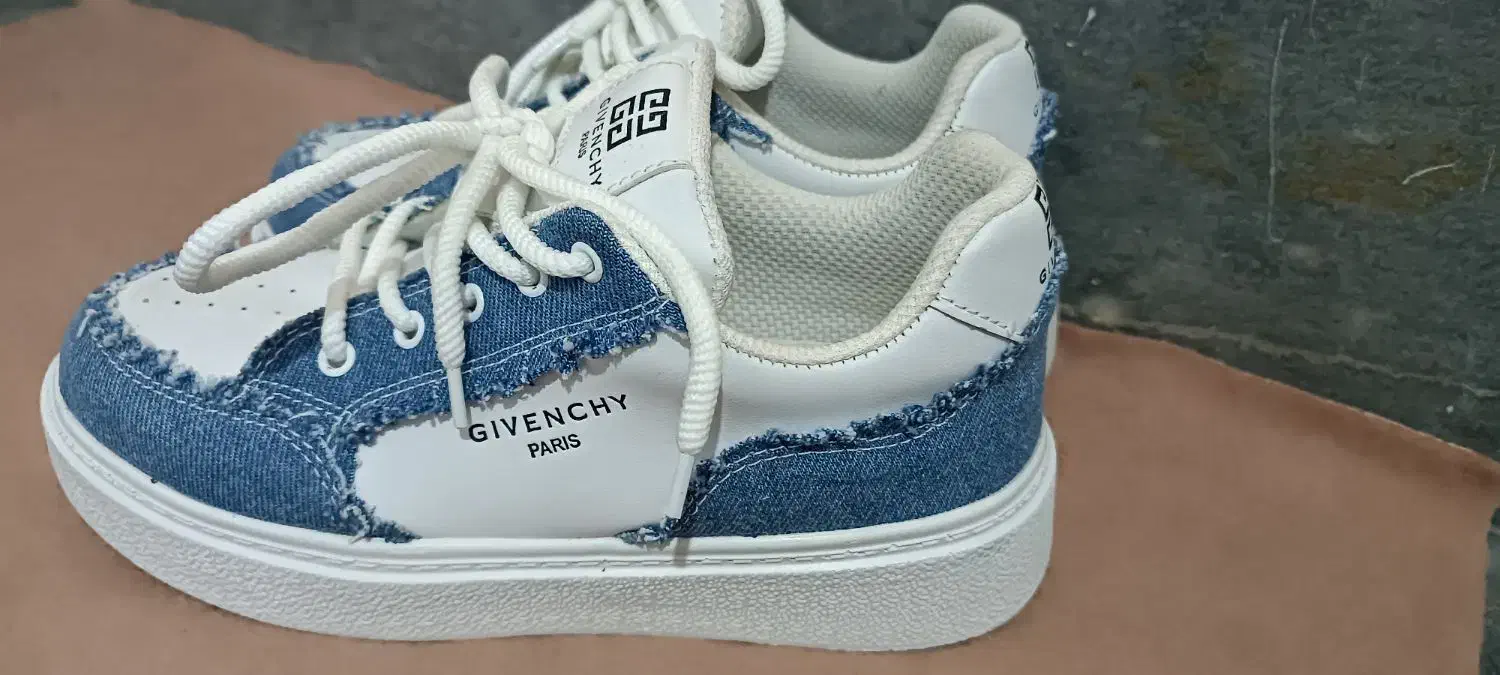 کتونی سایز39سالم اصلا پانخورده|کیف، کفش، کمربند|قم, علی آباد سعدگان|دیوار