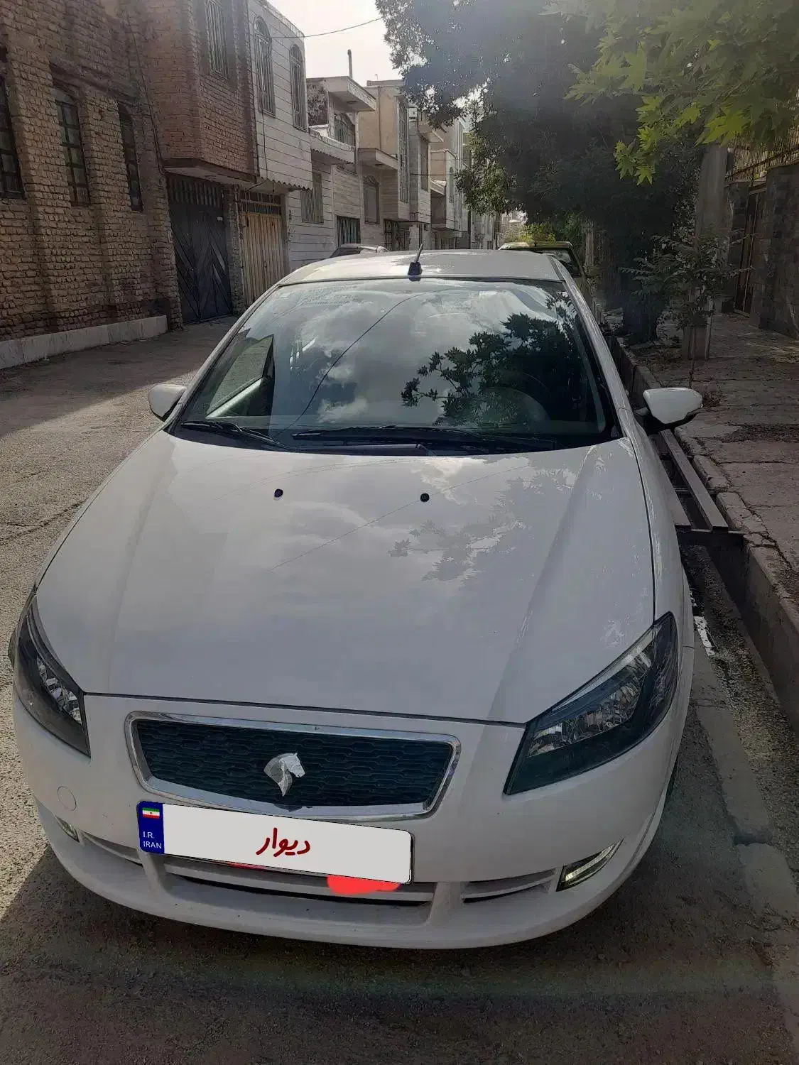 رانا پلاس ۱۴۰۲ ۱۲ هزار کارکرد|خودرو سواری و وانت|بروجرد, |دیوار