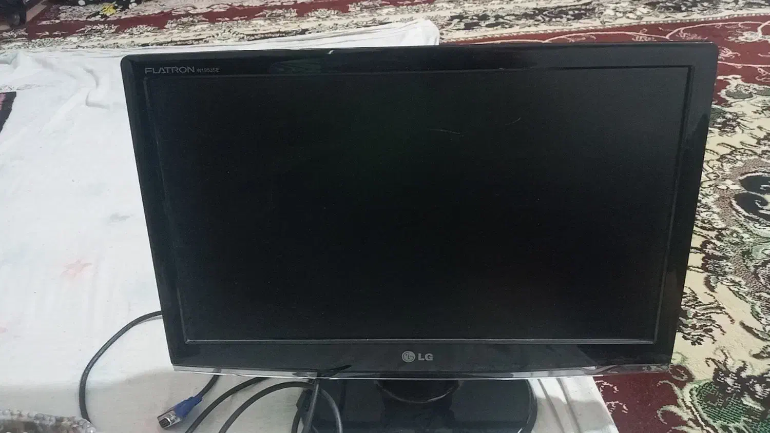 مانیتور ۱۹ ال جی|قطعات و لوازم جانبی رایانه|همدان, |دیوار