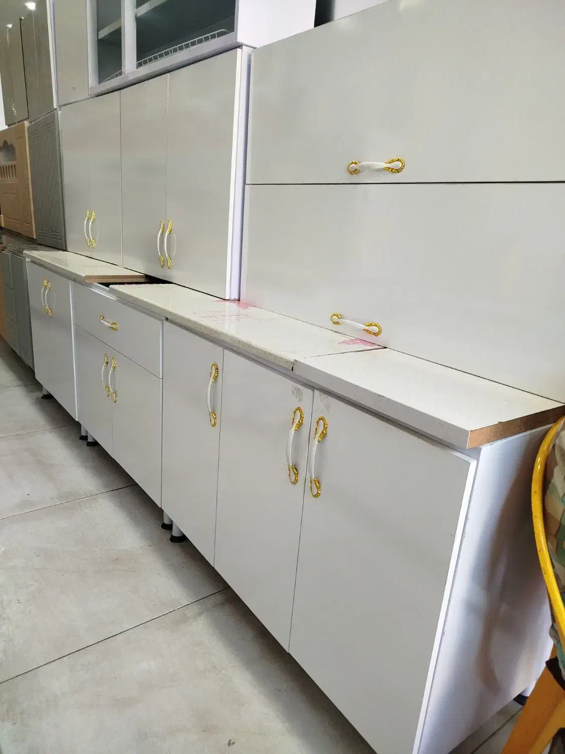 آبچکان استیل  و داخل کابینت|آب‌چکان و نظم‌دهنده ظروف|همدان, |دیوار