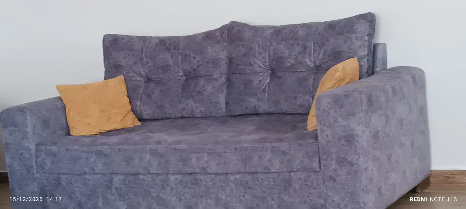 سلام یک دست مبل راحتی 9نفری به فروش می‌رسد|مبلمان خانگی و میز عسلی|بجنورد, |دیوار