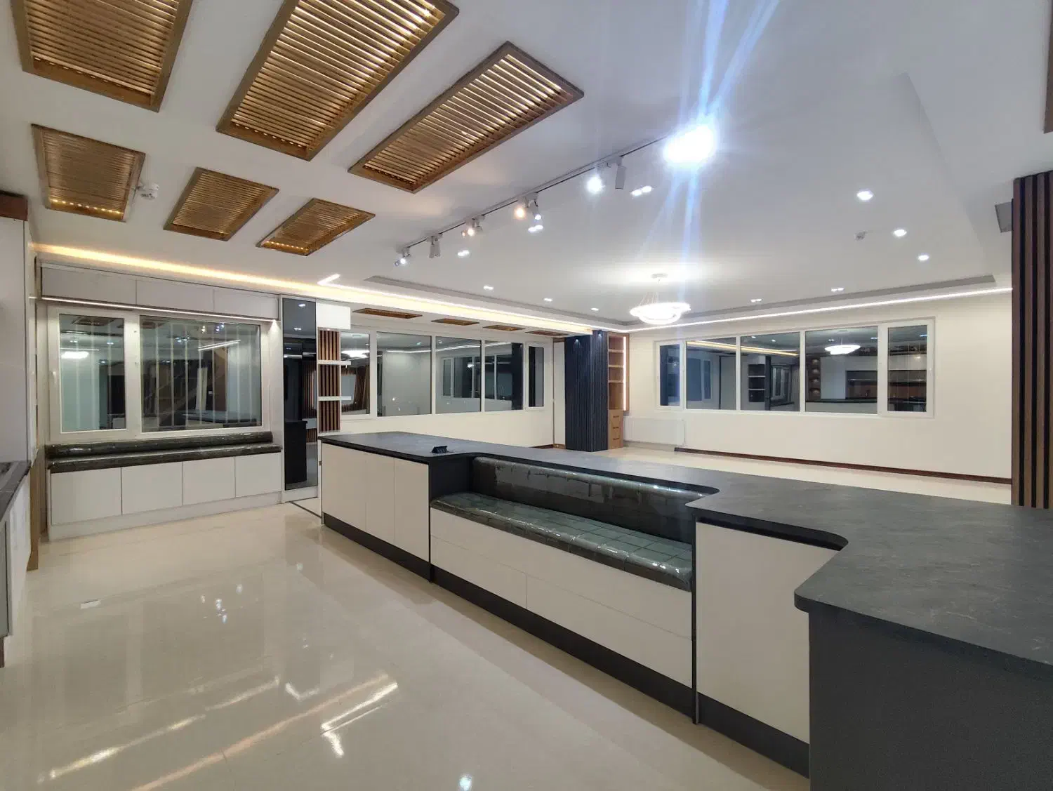 220 متر ، حاشیه پاسداران|اجارهٔ آپارتمان|سبزوار, پاسداران|دیوار