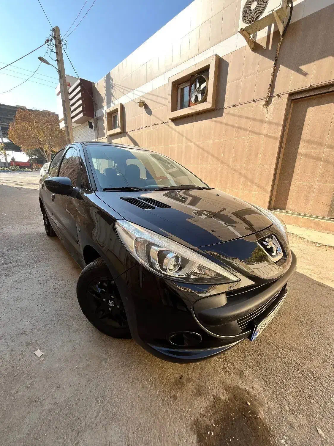 پژو ۲۰۷ پانا مشکی|خودرو سواری و وانت|شاهین‌شهر, گزبرخوار|دیوار