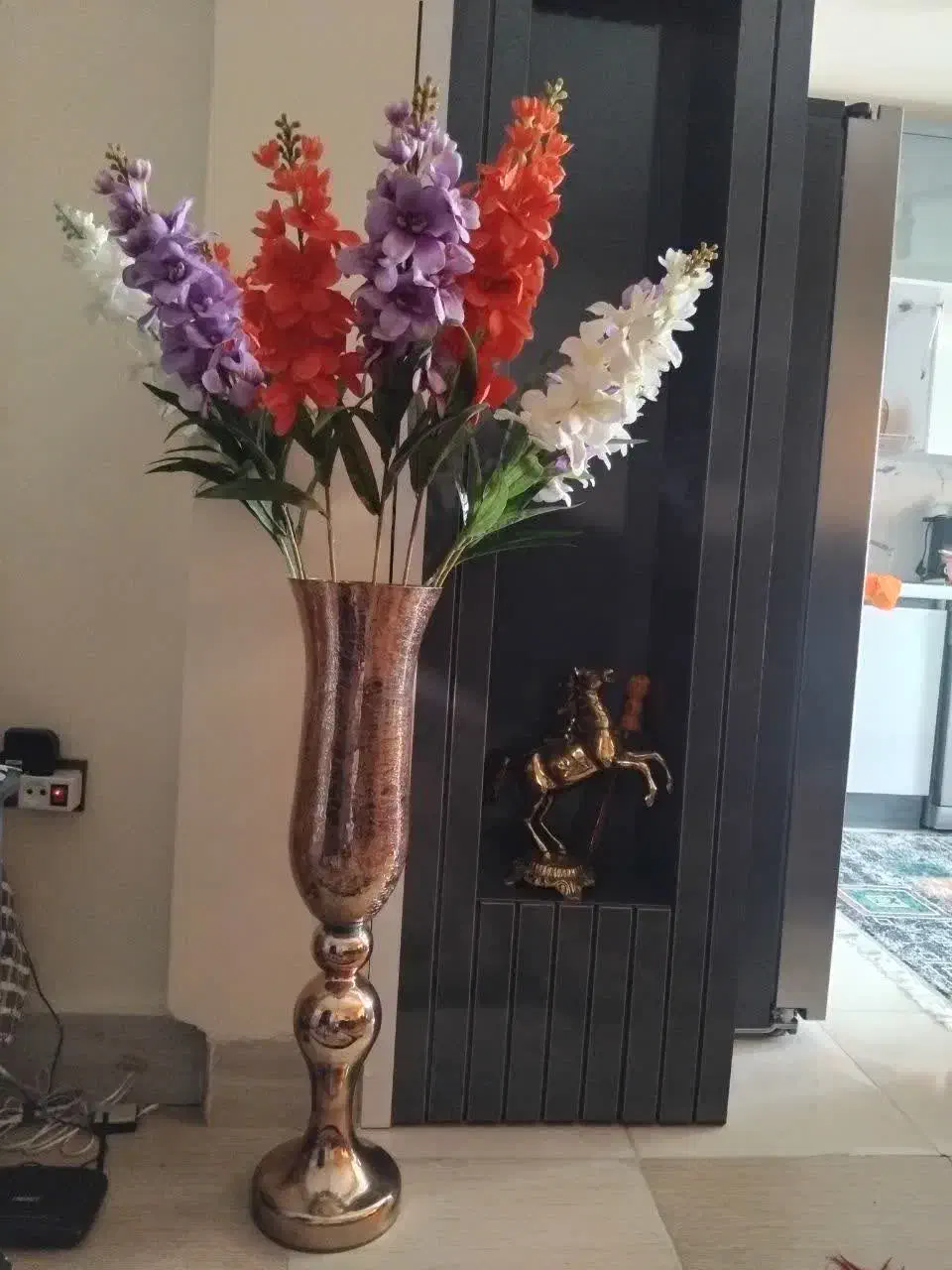 گل و گلدان خارجی ملایر|گل مصنوعی|ملایر, |دیوار