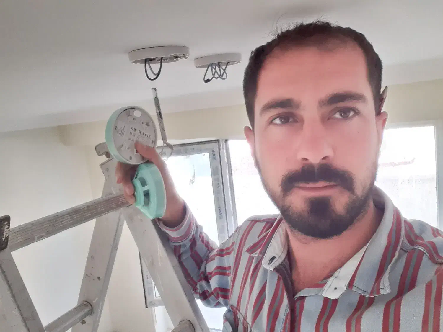 برق کار ساختمان|خدمات پیشه و مهارت|تبریز, |دیوار