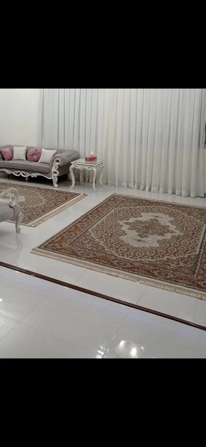 سه عدد فرش|فرش|پردیس, فاز ۲|دیوار