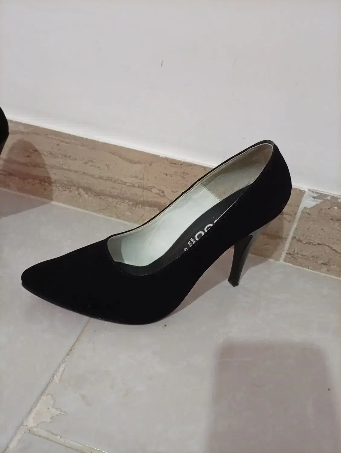 کفش مجلسی|کیف، کفش، کمربند|ماسال, |دیوار