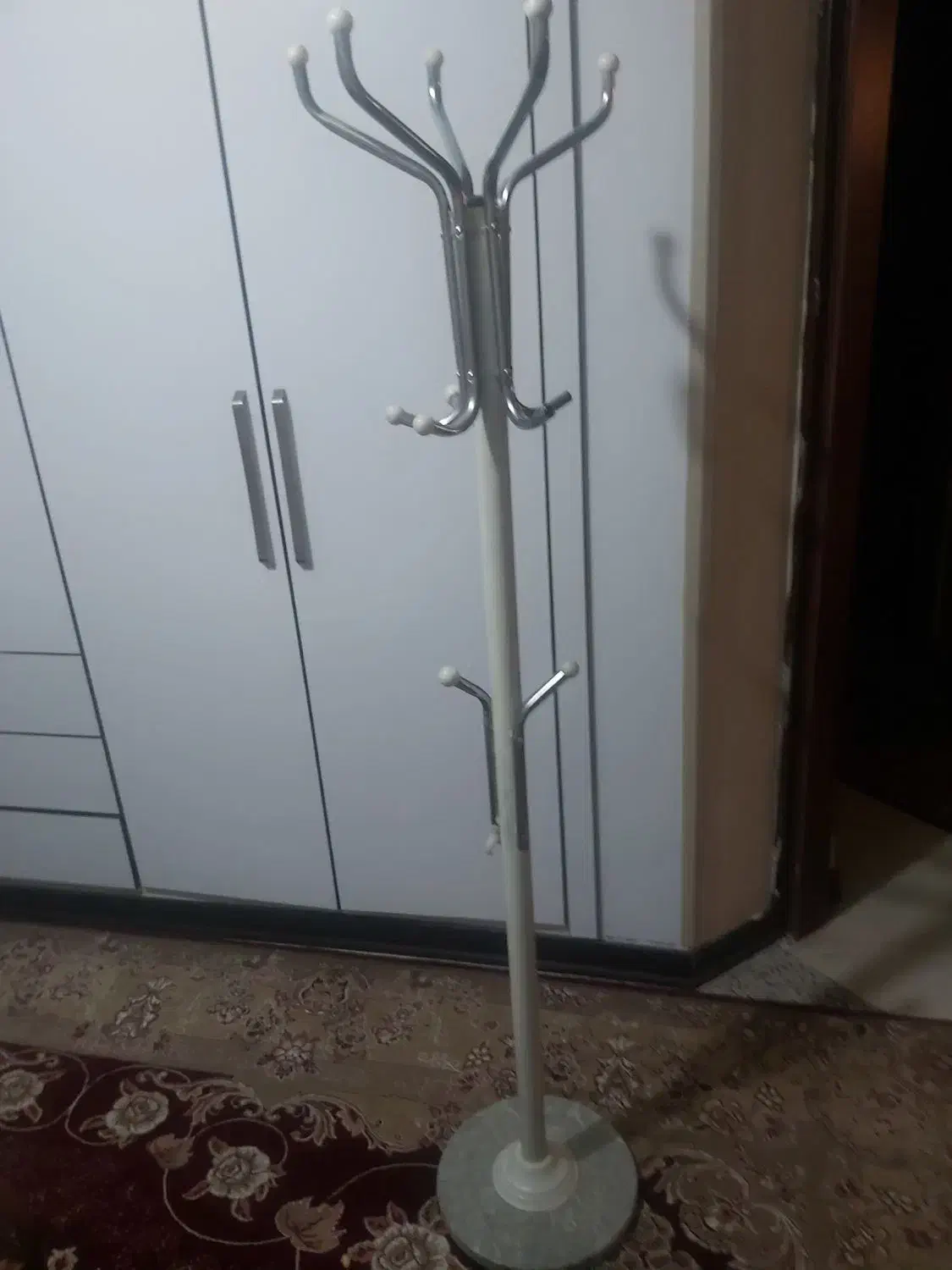 چوب لباسی استیل ایستاده|بندرخت و رخت‌آویز|شیراز, زرهی|دیوار
