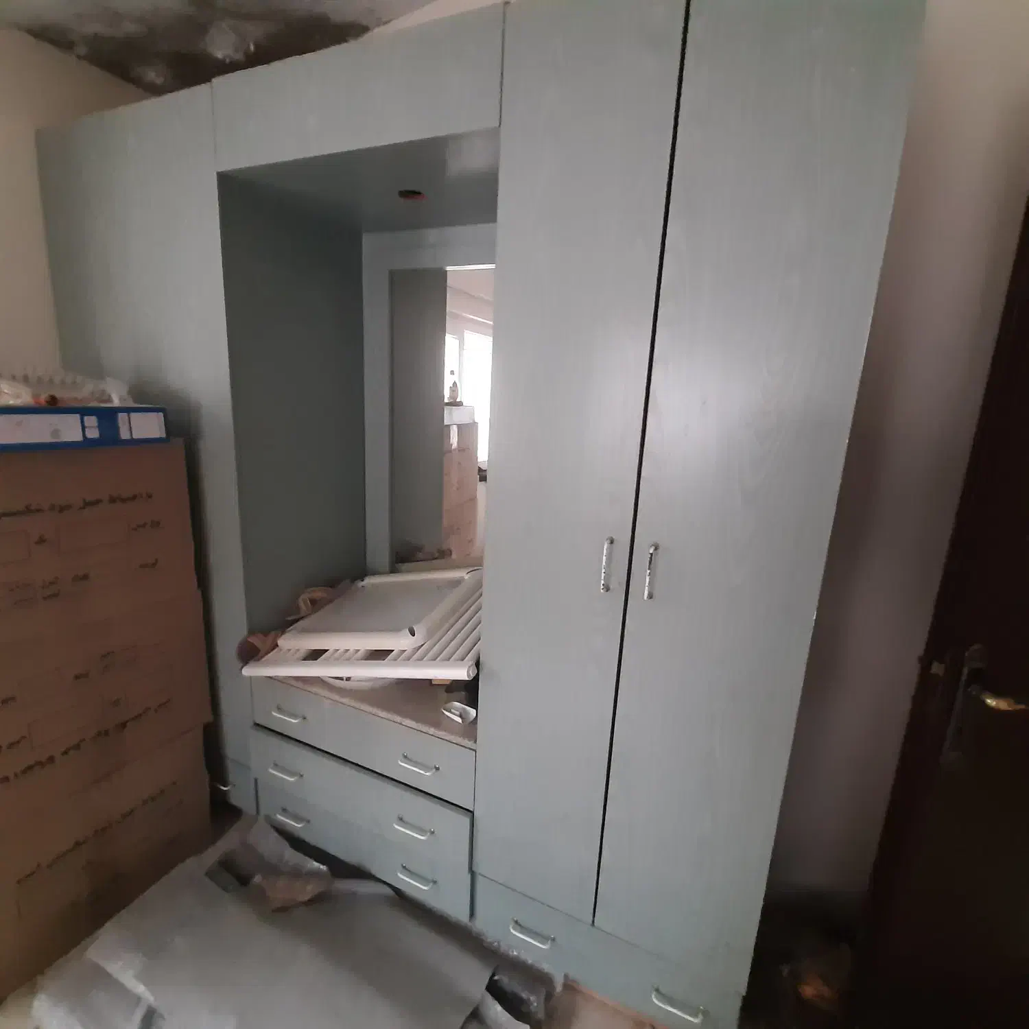 کمد دیواری و ۵ تا درب چوبی|جاکفشی، کمد، دراور|چالوس, |دیوار