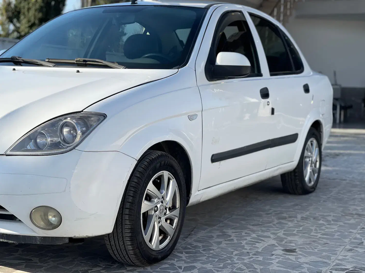 تیبا مدل۹۲ بیرنگ کارمندی|خودرو سواری و وانت|تنکابن, |دیوار