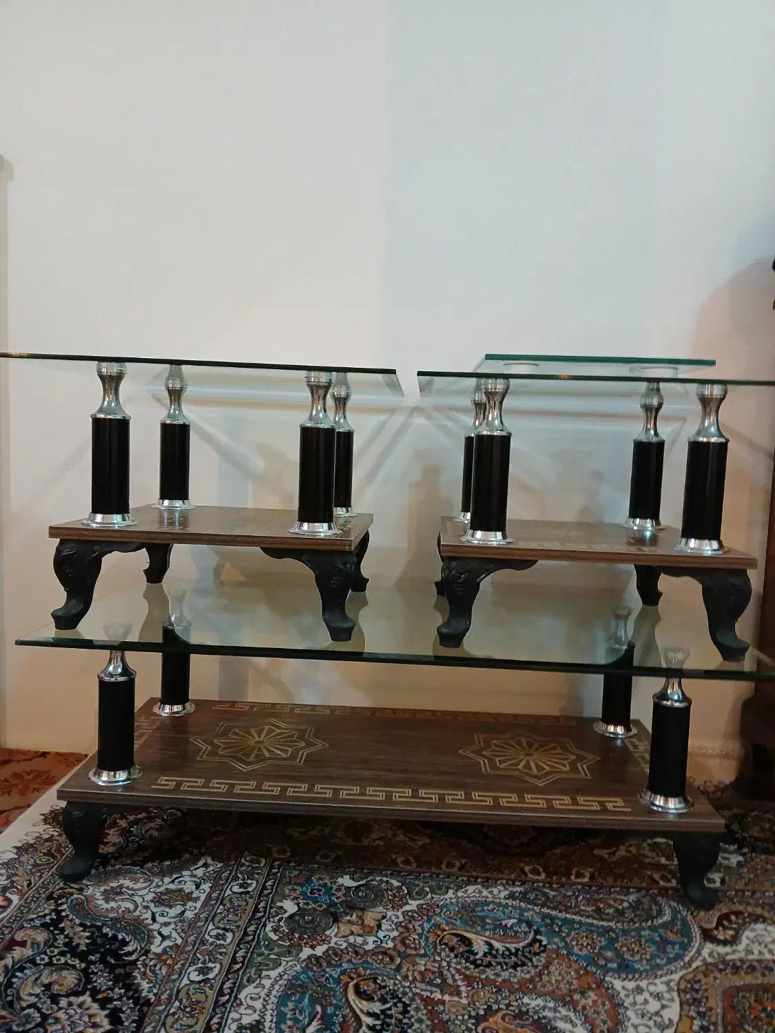 میز|میز و صندلی غذاخوری|باسمنج, |دیوار