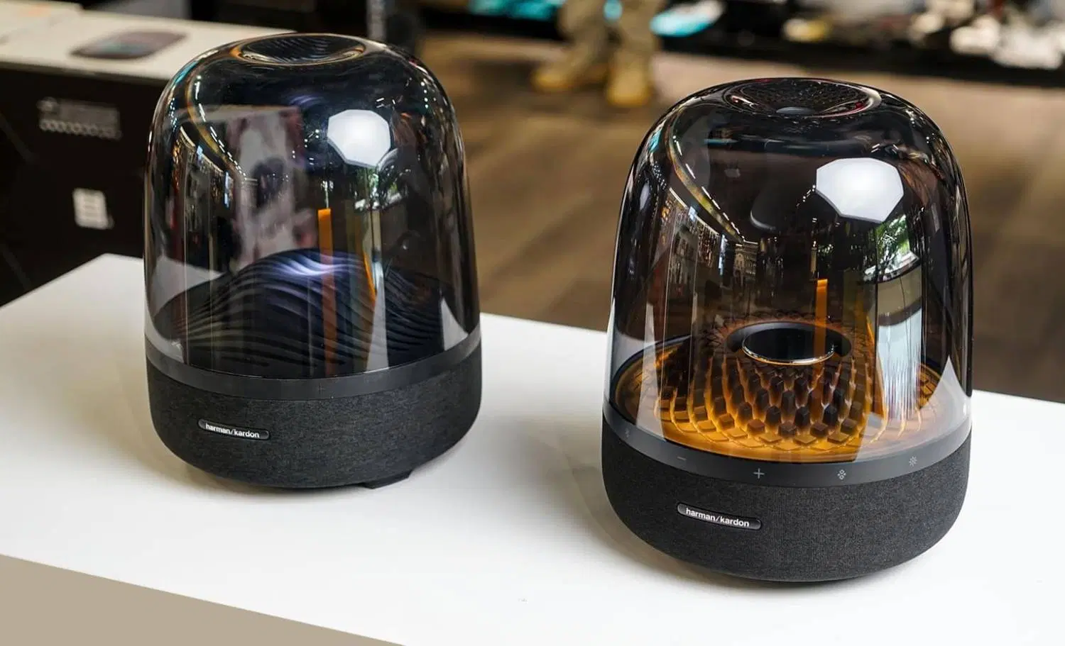 Harman Kardon Aura Studio5اسپیکر باطراحی کریستالی|پخشکننده همراه|مشهد, هنرستان|دیوار
