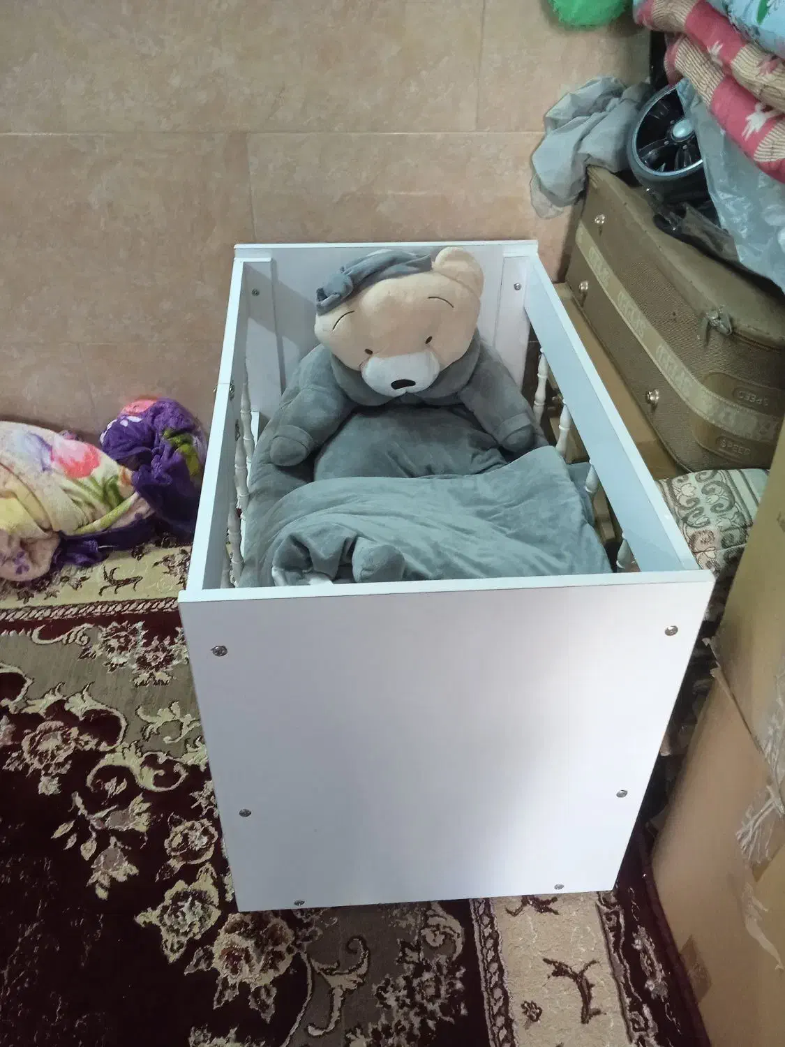 تخت کودک بفروش میرسد جا ندارم میخوام بفروشم|اسباب و اثاث بچه|قم, امامزاده ابراهیم|دیوار