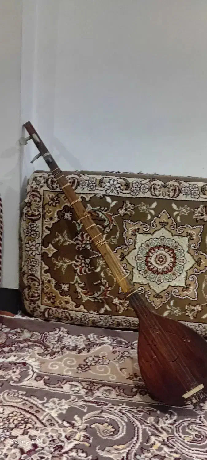 سه تار|سازهای سنتی|سنندج, |دیوار