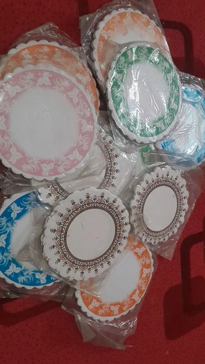 کاغذ ،شیرینی و کیک|ظروف نگهدارنده، پلاستیکی، یکبارمصرف|شاهینشهر, سعدی جنوبی|دیوار