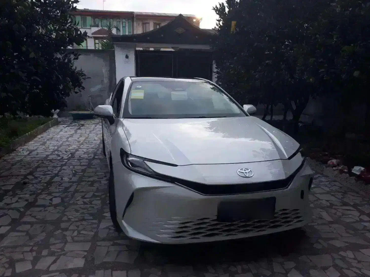 تویوتا کمری ۲۰۲۵هیبرید ۲.۵ لیتر پریمیوم پلاک ملی|خودرو سواری و وانت|رودسر, |دیوار