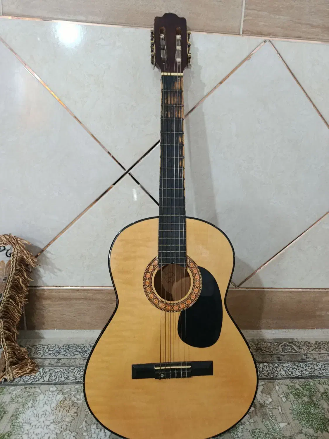 فروش گیتار قیمت توافقی|گیتار، بیس، امپلیفایر|دورود, |دیوار