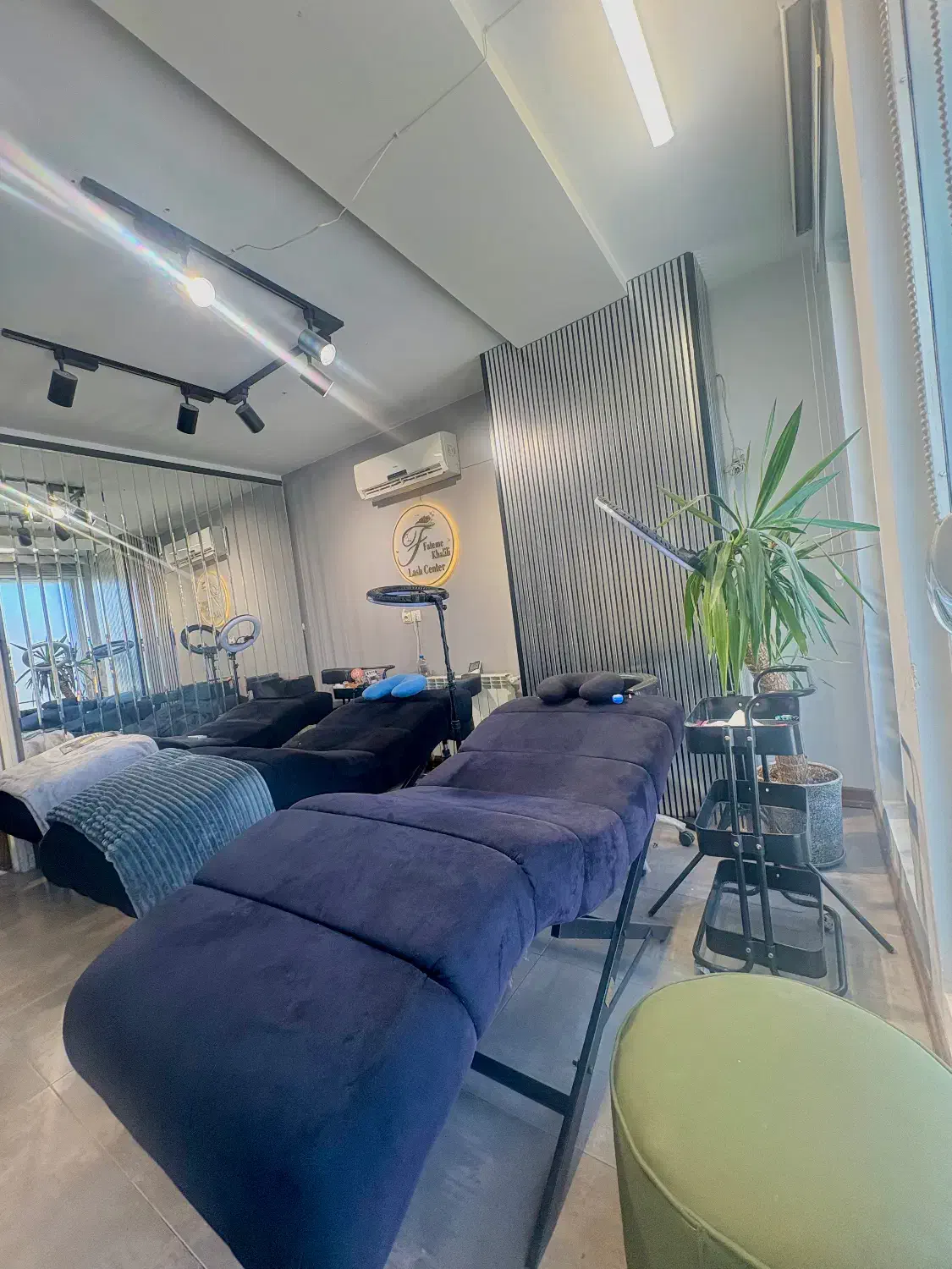 اجاره تخت مژه|خدمات آرایشگری و زیبایی|اصفهان, تخت فولاد|دیوار