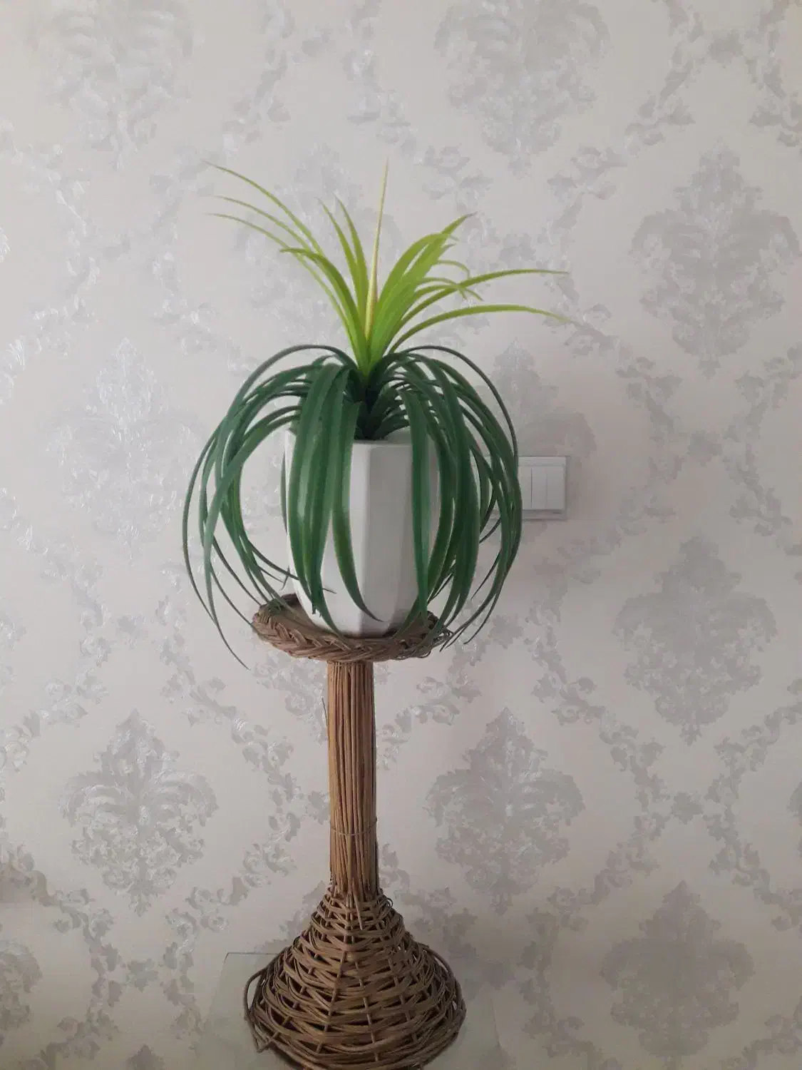 گلدان اناناسی مصنوعی|گل مصنوعی|شیراز, شهرک فرزانگان|دیوار