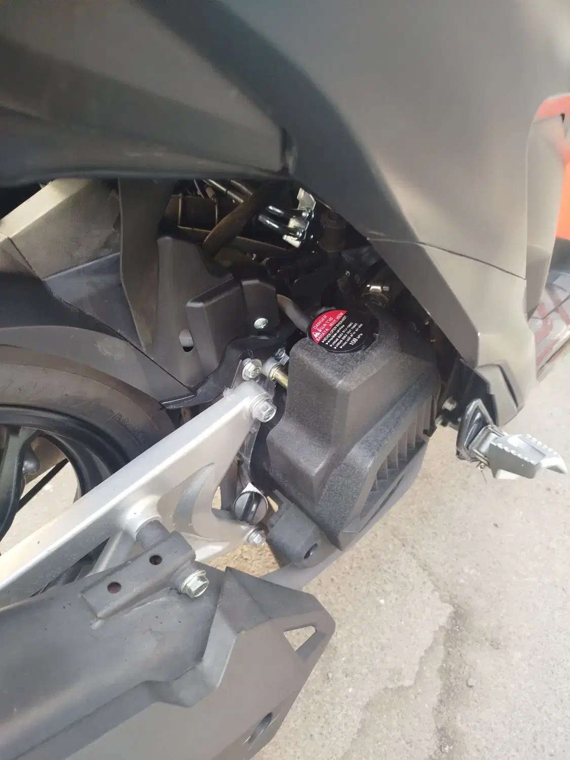 طرح کلیک اب خنک مدل402 رادیات اب داره|موتورسیکلت|تاکستان, |دیوار