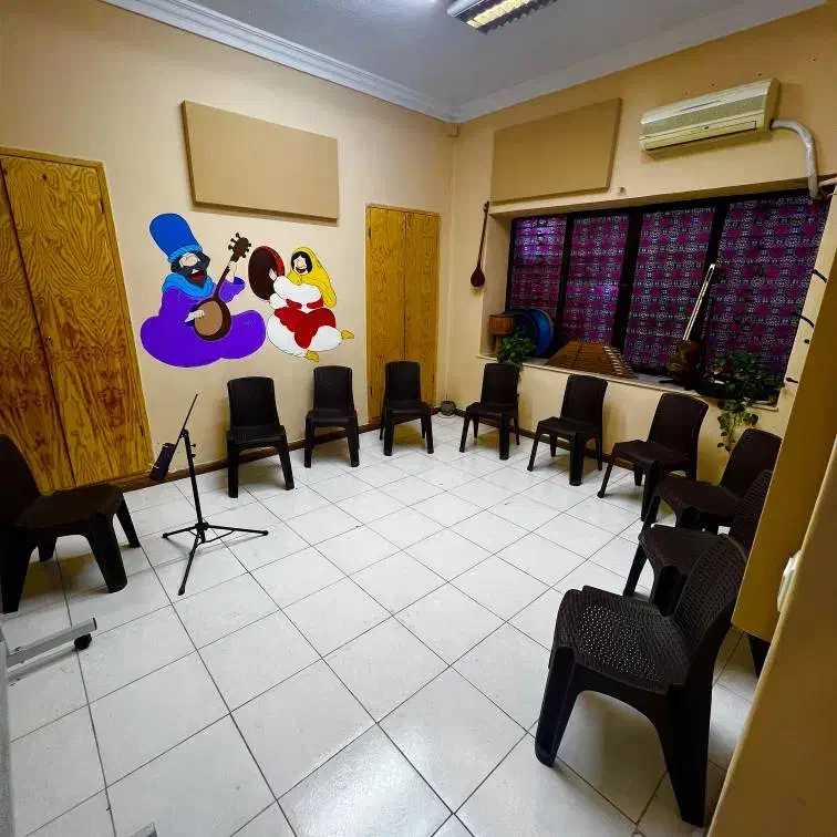 کلاس آموزشی /کلاس گیتار/ گیتار / موسیقی|گیتار، بیس، امپلیفایر|تهران, فلسطین (میدان انقلاب)|دیوار