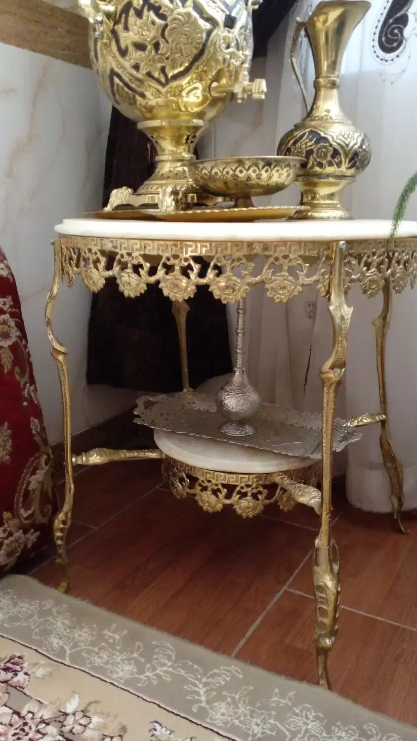 میز خاطره برنز|بوفه، ویترین، کنسول|کرمانشاه, |دیوار