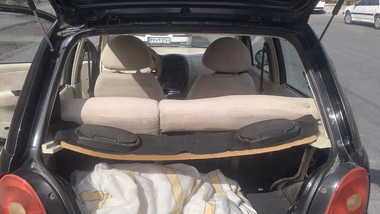 ام وی ام|خودرو سواری و وانت|پرند, فاز ۴|دیوار