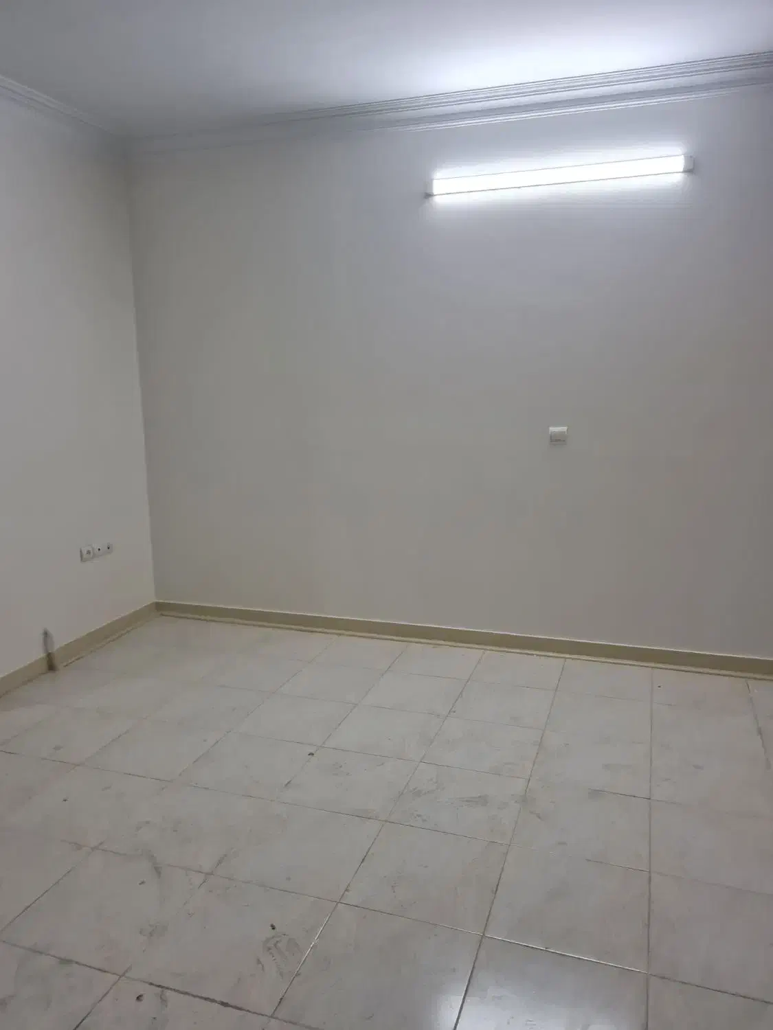 ۵۸ متری نازی آباد