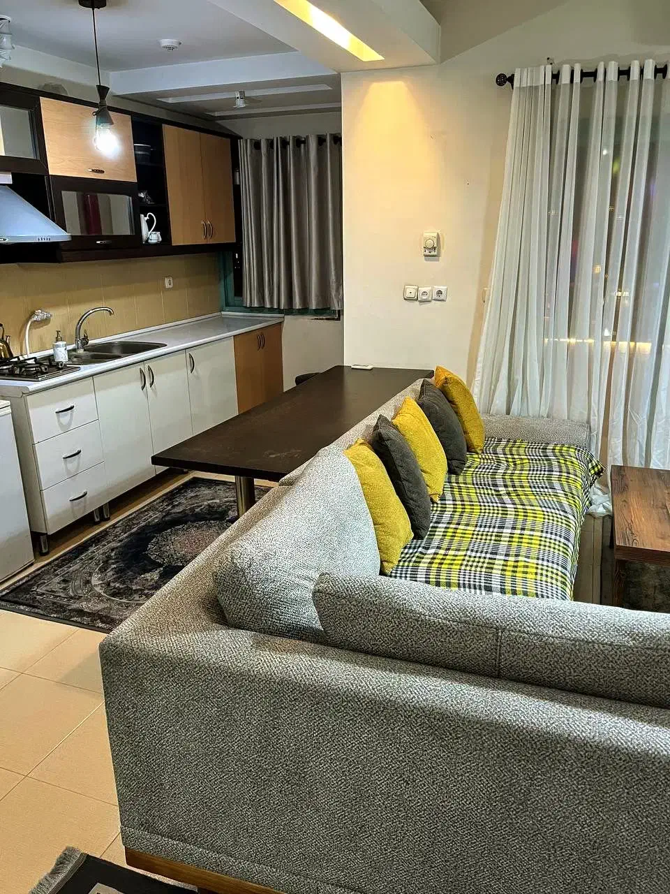 تنها لوکیشن امن،تمیزومرتب، ابادگران|اجارهٔ کوتاهمدت آپارتمان و سوئیت|مشهد, آبادگران|دیوار