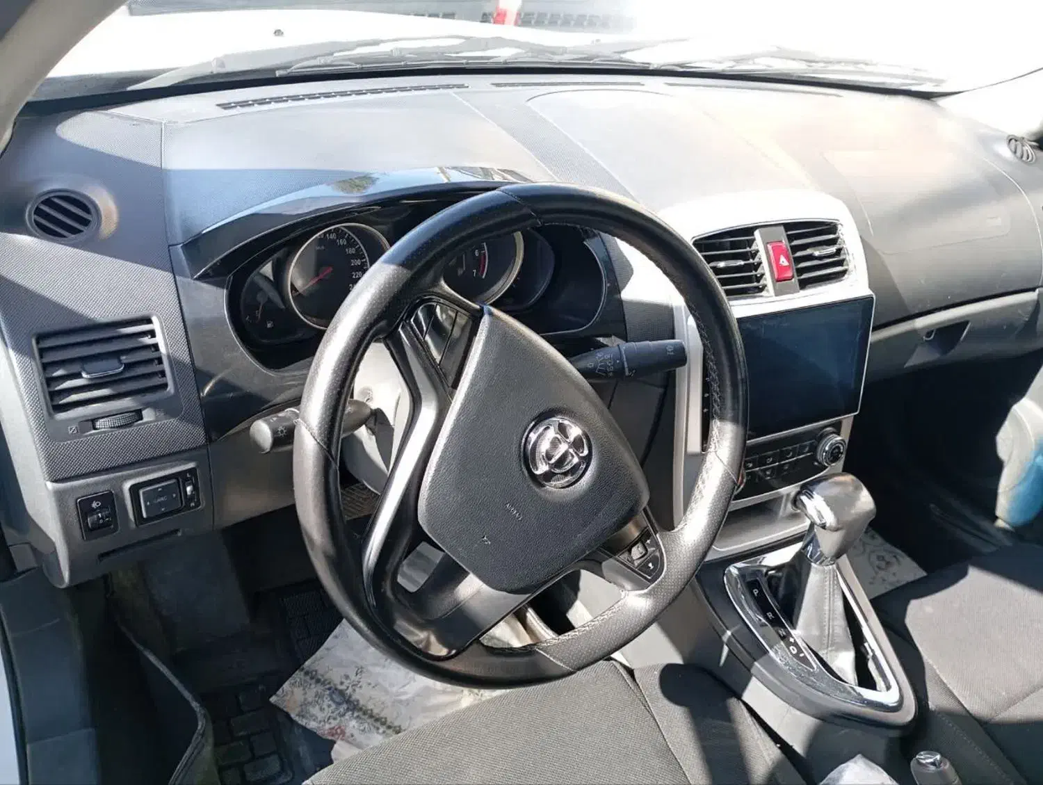 برلیانس330|خودرو سواری و وانت|قم, تعویض پلاک|دیوار