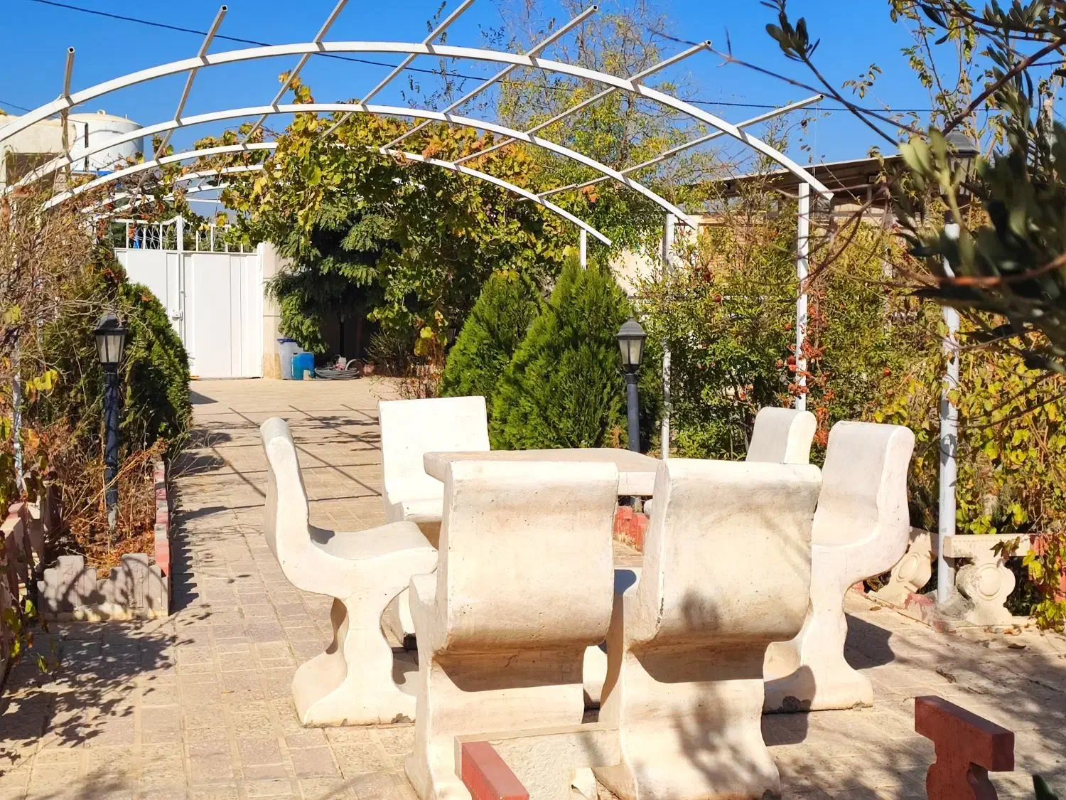 با پول ویلا ۵۰۰ متری / ویلایی ۱۰۰۰ متری بخر|فروش خانه و ویلا|ماهدشت, |دیوار