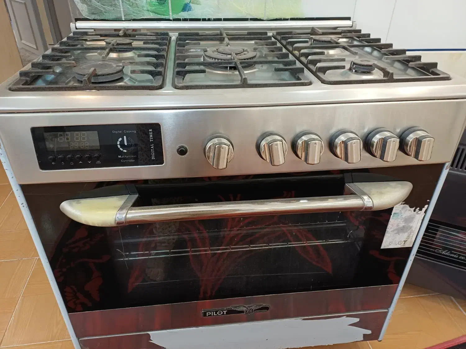 یک عدد اجاق گاز فر۵ شعله ویک عدد یخچال فریزر|اجاق گاز و لوازم برقی پختوپز|فولادشهر, B7|دیوار