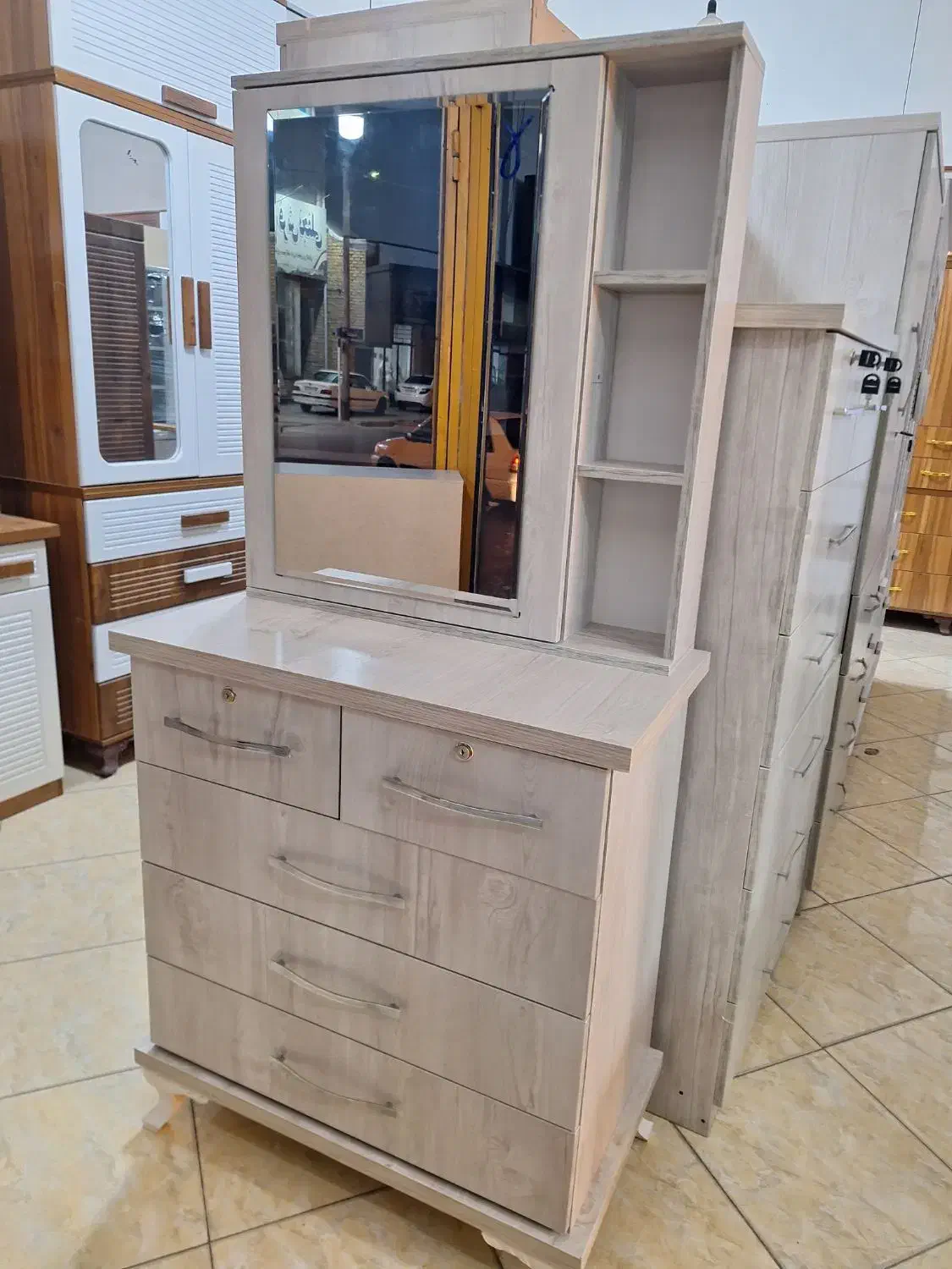 دراور میزآرایش|جاکفشی، کمد، دراور|ساوه, |دیوار