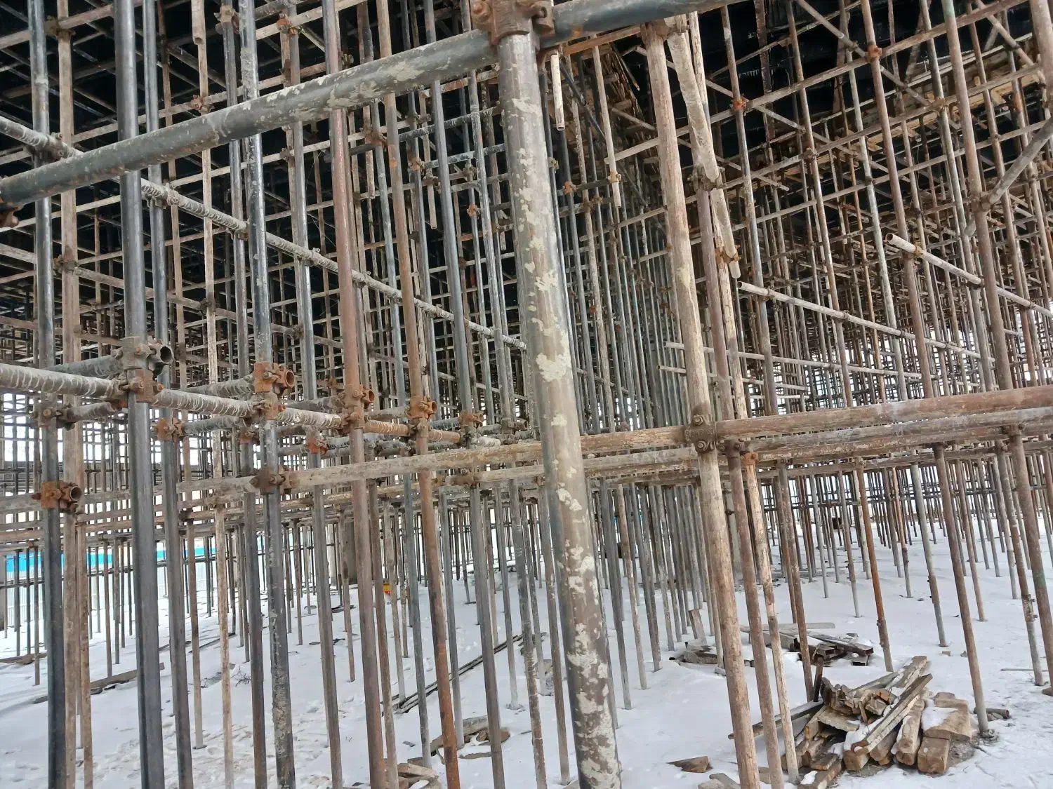 داربست لایق با اکیپ مجرب نصب فوری|خدمات پیشه و مهارت|تبریز, |دیوار