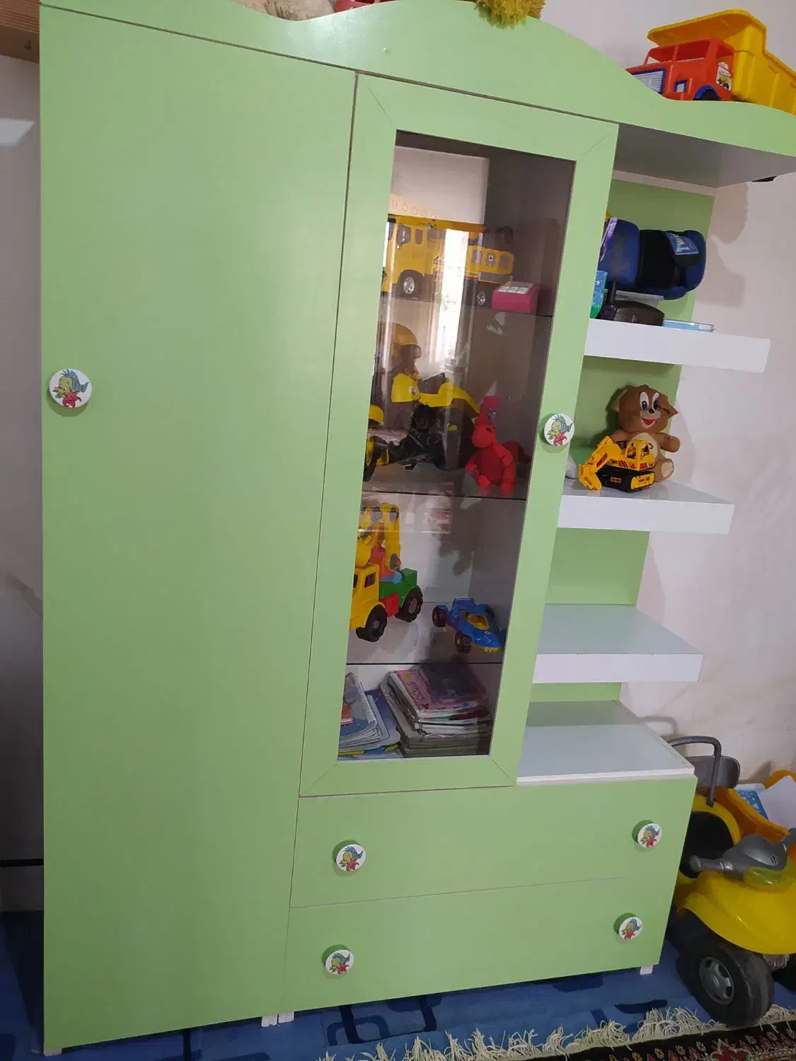 فروش کمد لباس و اسباب بازی بچه در حد نو خیلی تمیز|جاکفشی، کمد، دراور|میاندوآب, |دیوار