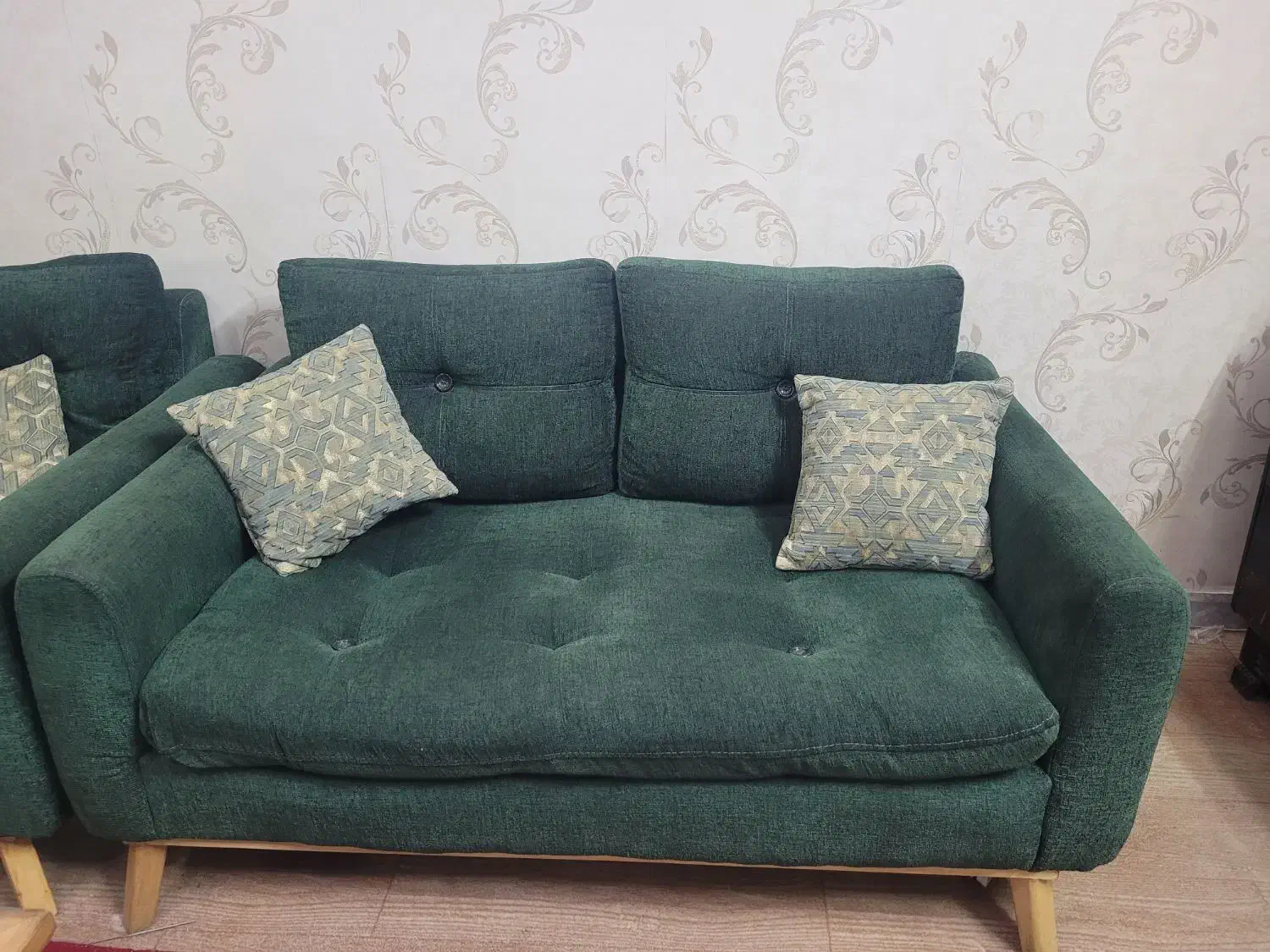 مبل تمیز و سالم،لطفا از نمایشگاه تماس نگیرید|مبلمان خانگی و میز عسلی|شهریار, کهنز|دیوار